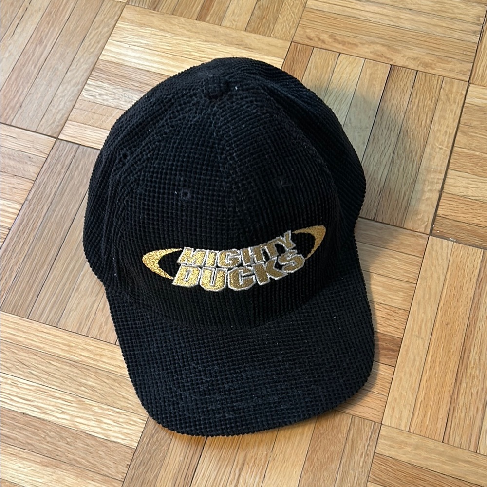 VINTAGE CORDUROY MIGHTY DUCKS SNAPBACK